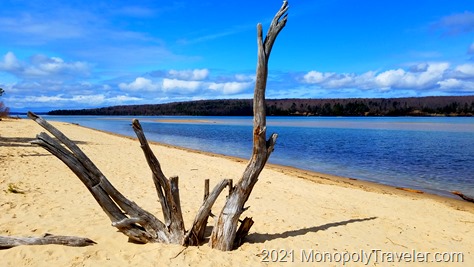 A sandy shoreline on Lake Superior